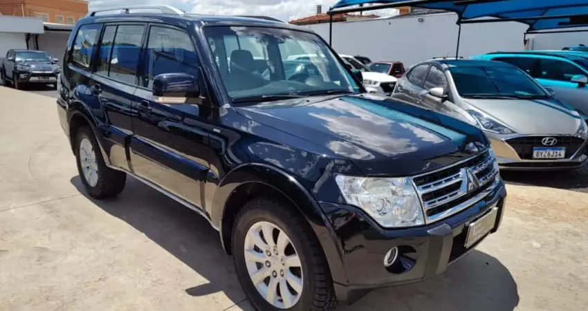 MITSUBISHI PAJERO FULL 3.2 HPE 4X4 16V TURBO INTERCOOLER DIESEL 4P AUTOMÁTICO