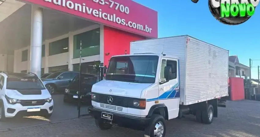 MERCEDES-BENZ 710 2003