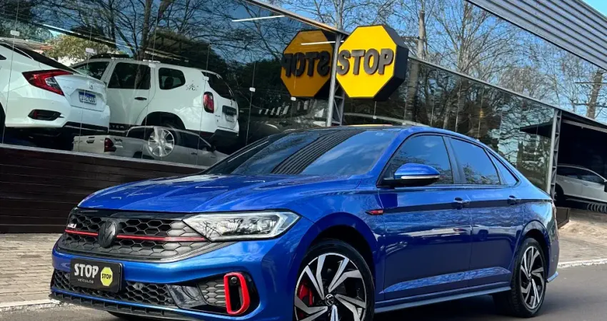 JETTA GLI 2.0 350 TSI 2024 Azul Rising – Exclusividade e esportividade 