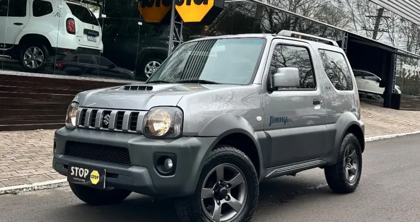 SUZUKI JIMNY 1.3 4ALL 4X4 - Perfeito para conhecer lugares novos, sem se preocupar com o tipo de ter