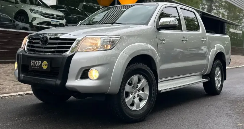 Toyota Hilux SRV 2.7 Flex  - RARIDADE DE ENCONTRAR - ÓTIMO CUSTO BENEFÍCIO