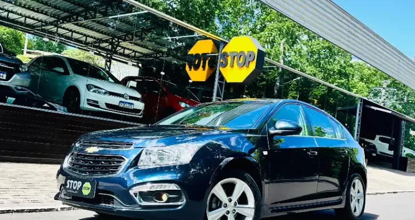 CRUZE HATCH NA COR AZUL ECLIPSE - COM BAIXA KM - CÂMBIO AUTOMÁTICO = RARIDADE