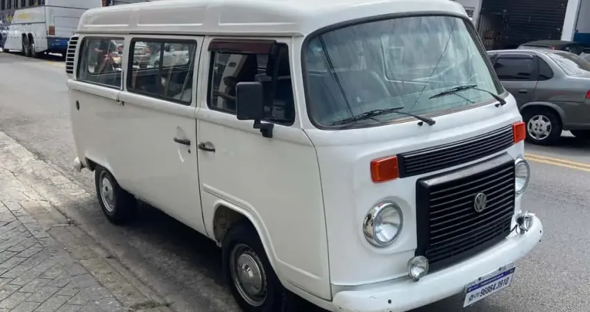 VOLKSWAGEN KOMBI Standard 1.4 Mi Total Flex 8V