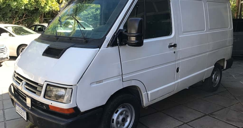 Renault TRAFIC 2.2 FURGÃO CHASSI LONGO 8V GASOLINA 4P MANUAL