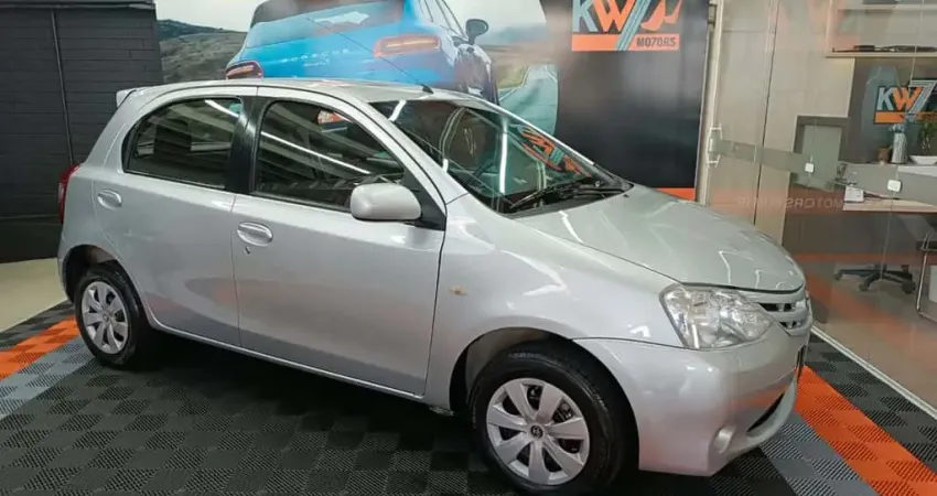 Toyota Etios 2013 1.3 xs 16v flex 4p manual