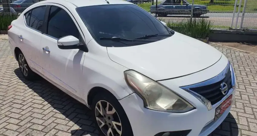 NISSAN VERSA 16UNIQUECVT 2017