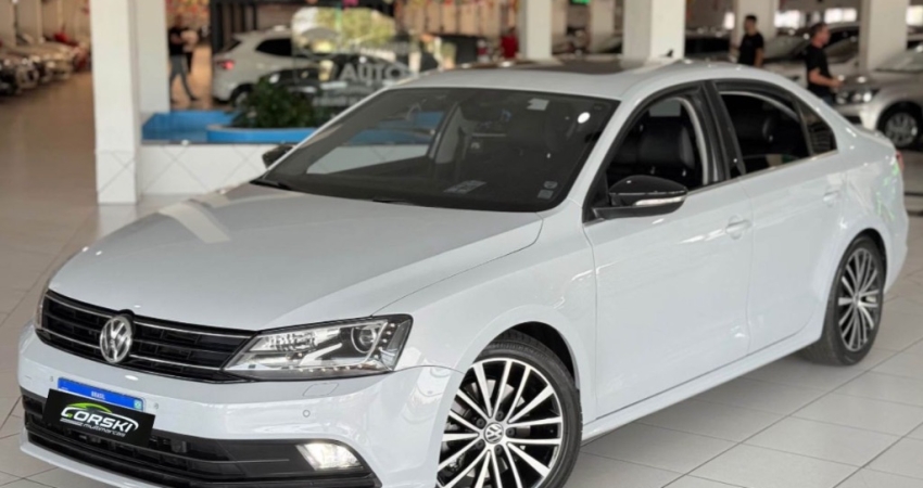 VOLKSWAGEN JETTA HIGHLINE TSI 2.0 211CV AUTOMÁTICO 6M - 2017