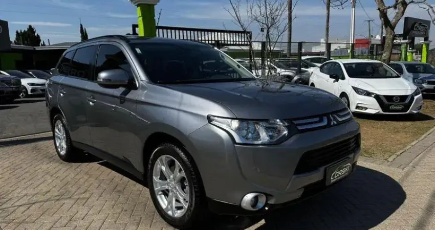 MITSUBISHI OUTLANDER 2.0 16V 160CV AUTOMÁTICO 6 MARCHAS - 2015