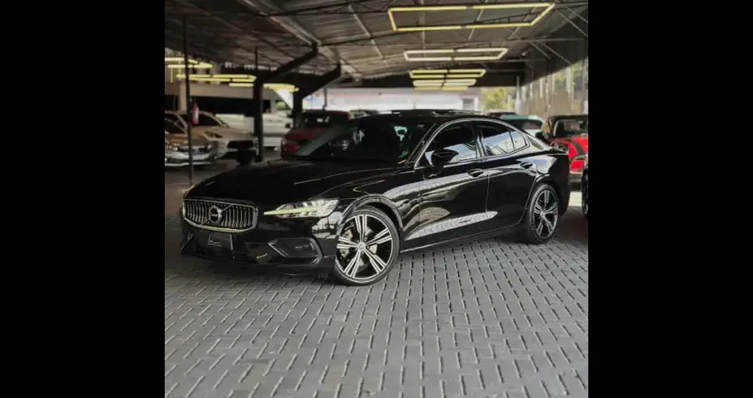 VOLVO S60 T-5 INSCRIPTION 2.0 254cv 4p