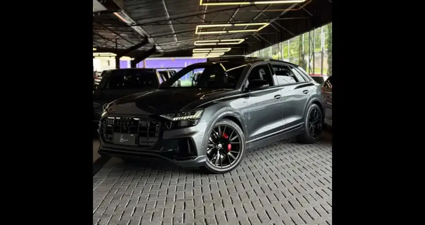 AUDI Q8 Perf.Black 3.0 TFSI Quat. S-tr/(Híb.)