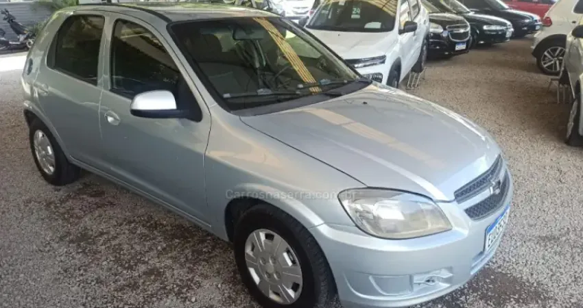CELTA 1.0 LT, 4 PORTAS, COM DIREÇÃO HIDRÁULICA! Venha para a Kandi Veículos e encontre aqui o carro 