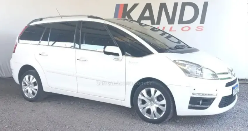 GRAND C4 2.0 ***7 LUGARES*** CARRO COMPLETO EM ÓTIMO ESTADO. Venha conhecer a Kandi Veículos.