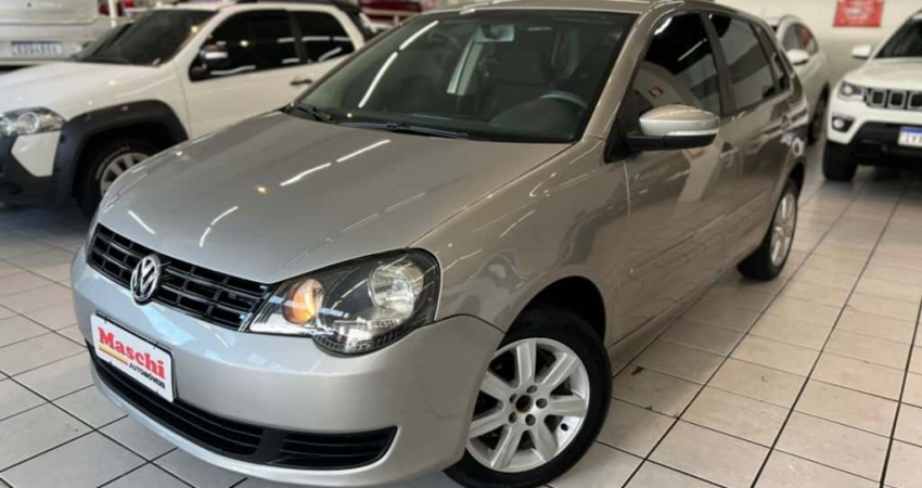 Volkswagen POLO 1.6 MI 8V FLEX 4P MANUAL