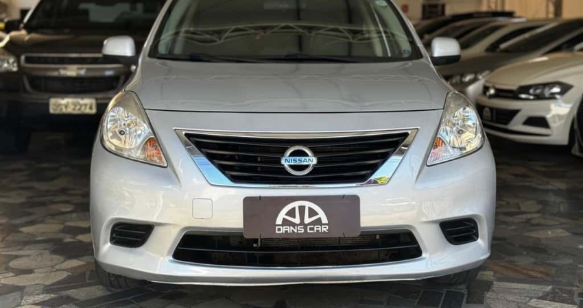 NISSAN VERSA 16SV FLEX 2014