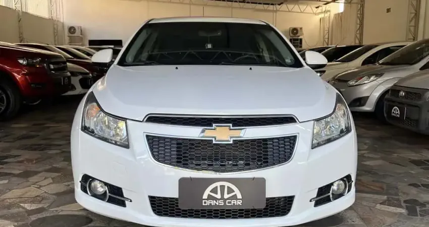 CHEVROLET CRUZE LT HB 2013