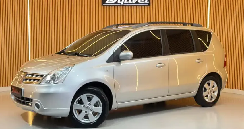 Nissan Livina SL 1.8 2012