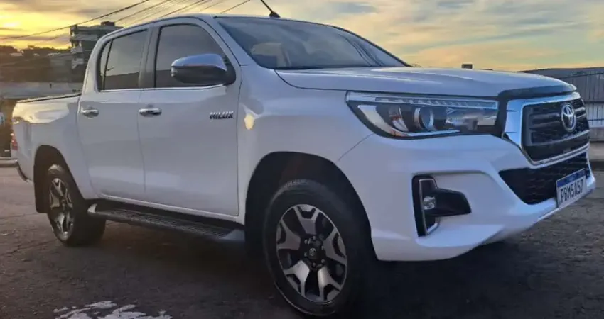 Toyota HILUX 2.8 SRX 4X4 CD 16V DIESEL 4P AUTOMÁTICO
