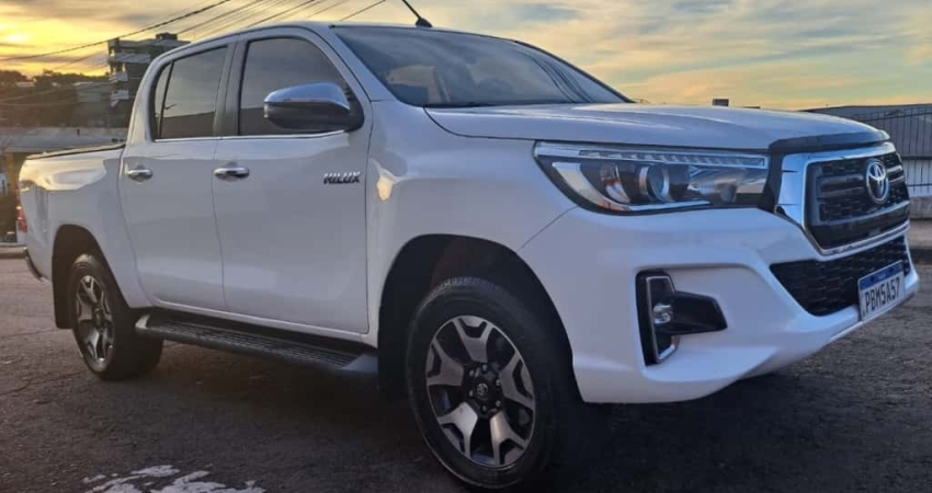 Toyota HILUX 2.8 SRX 4X4 CD 16V DIESEL 4P AUTOMÁTICO