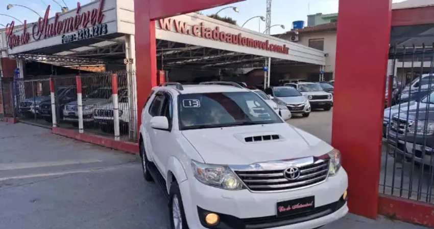 Toyota HILUX SW4 3.0 SRV 4X4 16V TURBO INTERCOOLER DIESEL 4P AUTOMÁTICO
