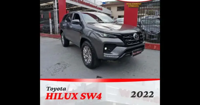 Toyota HILUX SW4 2.8 D-4D TURBO DIESEL SRX 4X4 AUTOMÁTICO