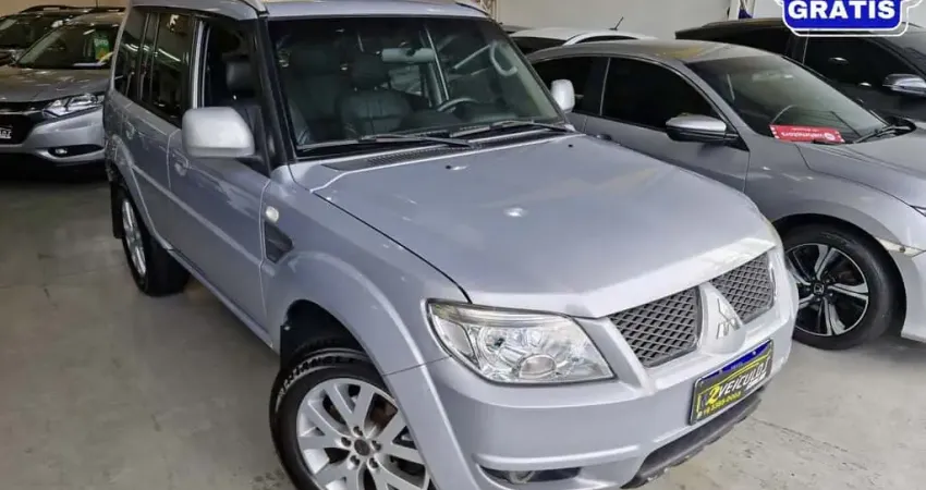 Mitsubishi Pajero tr4 2013 2.0 4x2 16v 140cv flex 4p automático