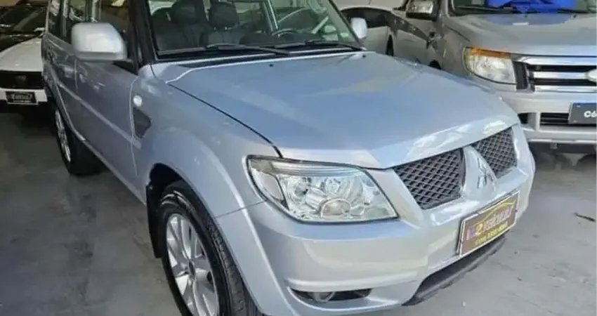 Mitsubishi Pajero tr4 2013 2.0 4x2 16v 140cv flex 4p automático