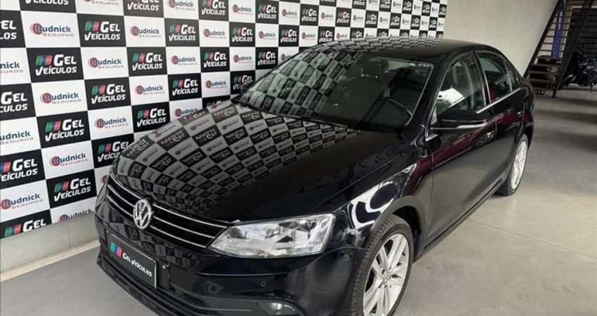 VOLKSWAGEN JETTA 2.0 TSI Highline 211cv - 2016/2016