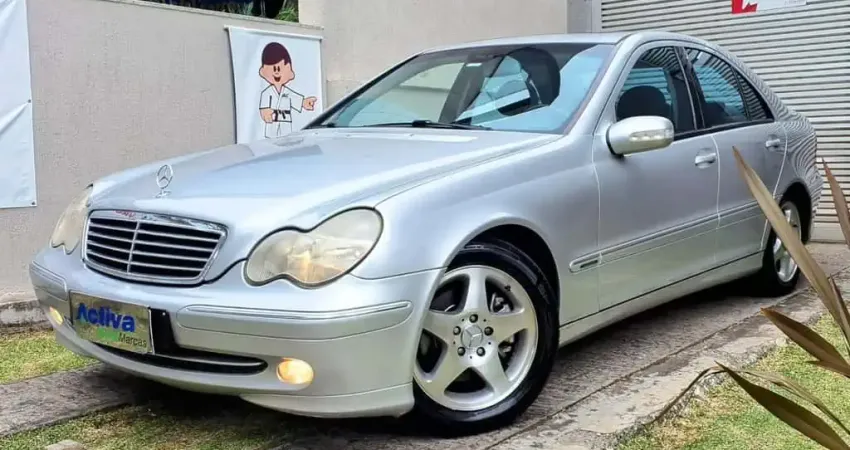 Mercedes-Benz C-240 AvantGarde 2.4/ 2.6 4p  - Prata - 2001/2002