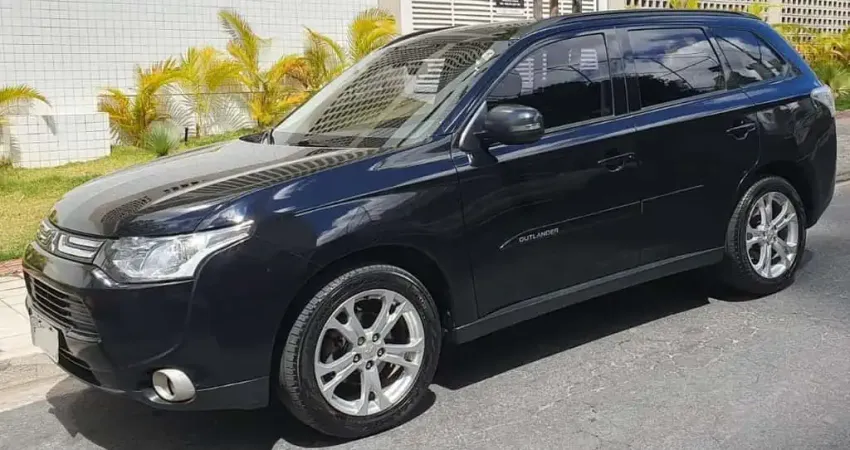 Mitsubishi Outlander  2.0 16V GASOLINA 4P AUTOMÁTICO  2014/2014 - Preta - 2014/2014