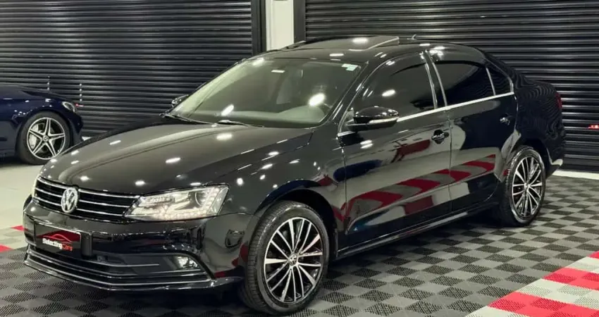 JETTA TSI HIGHLINE 2.0 211CV 2017 TETO SOLAR + KIT PREMIUM + GARANTIA DE 01 ANO