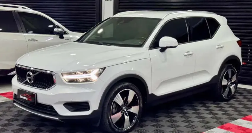 VOLVO XC40 T4 MOMENTUM IMPECAVEL + GARANTIA DE 01 ANO