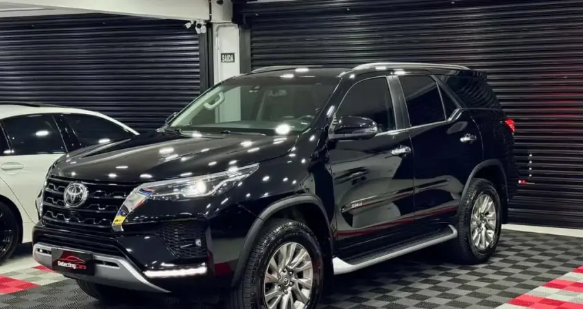 TOYOTA HILUX SW4 SRX 7 LUGARES GARANTIA DE FABRICA