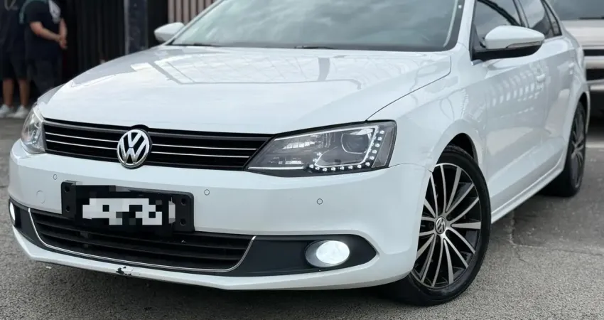  VOLKSWAGEN JETTA HIGHLINE 2.0 TSI 16V TIPTRONIC – 2014  TOP DE LINHA • IMPECÁVEL • TSI 211cv