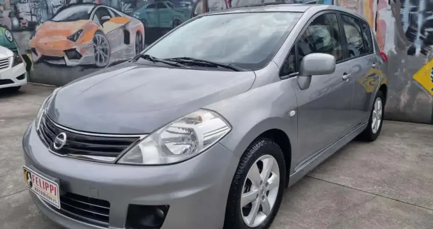 Nissan Tiida SL 1.8/1.8 Flex 16V Aut.  - Cinza - 2011/2012