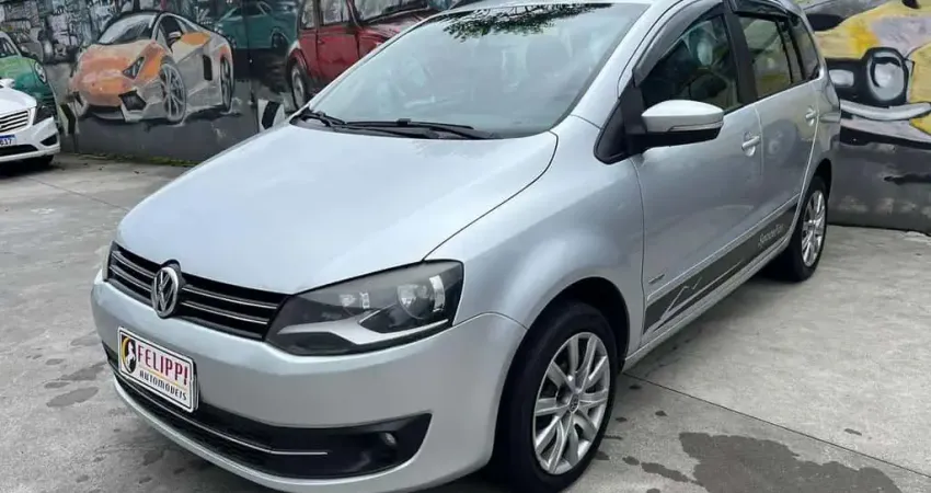 Volkswagen SpaceFox 1.6/ 1.6 Trend Total Flex 8V 5p - Prata - 2013/2013