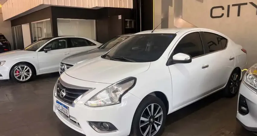 NISSAN VERSA 16SL CVT 2018