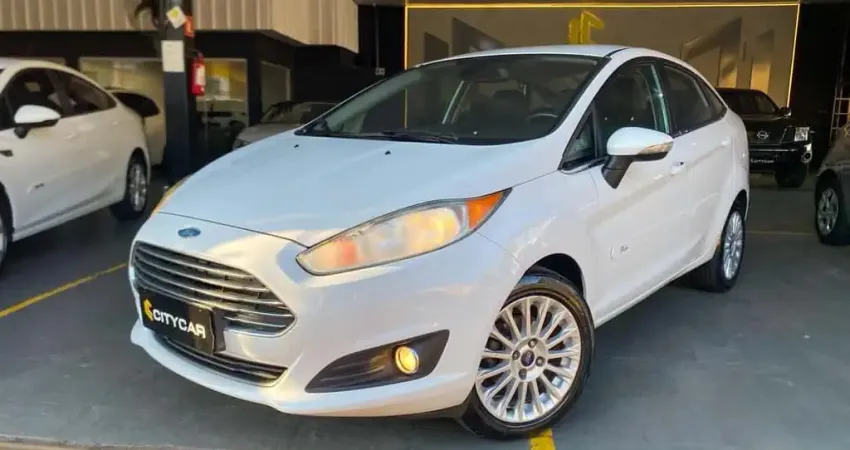 FIESTA SEDAN TITANIUM 1.6  2014