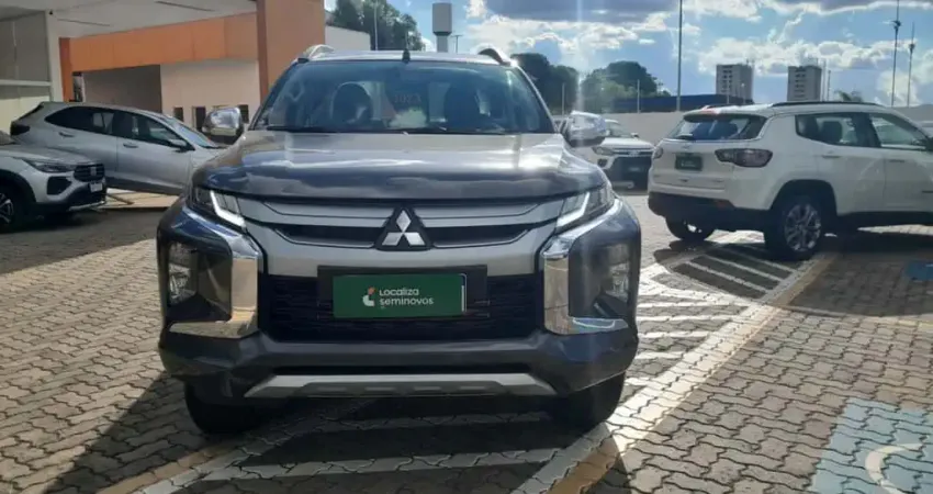 Mitsubishi L200 triton 2023 2.4 16v turbo diesel sport hpe cd 4p 4x4 automático