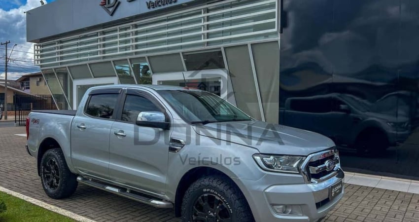 Ford Ranger XLT 3.2 20V 4x4 CD Diesel Aut.  - Prata - 2016/2017