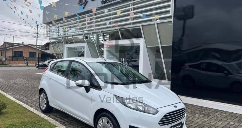 Ford Fiesta SE 1.6 16V Flex 5p  - Branca - 2016/2017