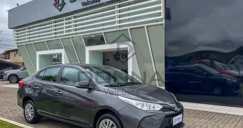 Toyota Yaris XL Sedan 1.5 Flex 16V 4p Aut.  - Cinza - 2024/2024