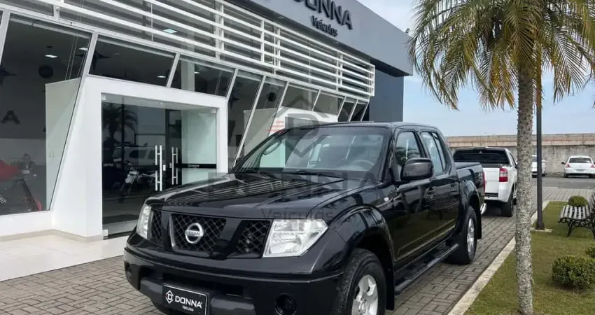 Nissan Frontier SE 25 X4 - Preta - 2009/2010