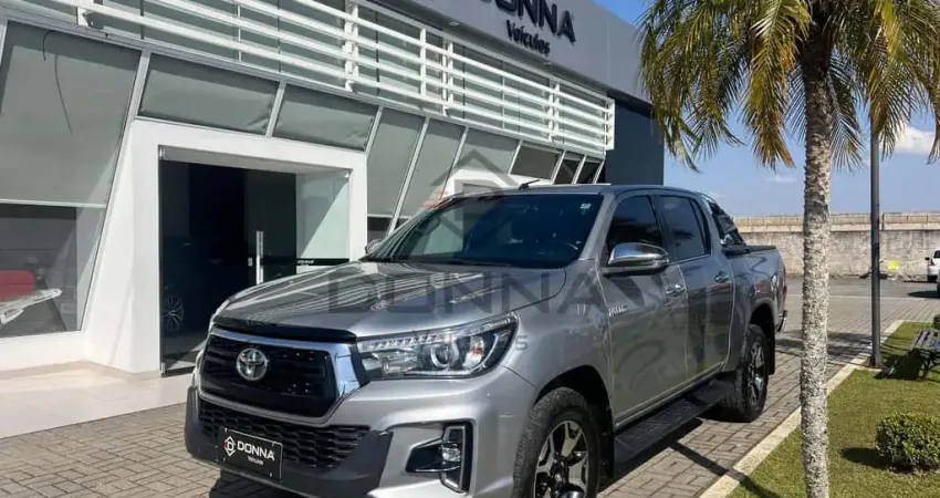 Toyota Hilux CD SRX 4x4 2.8 TDI 16V Diesel Aut. - Prata - 2019/2019