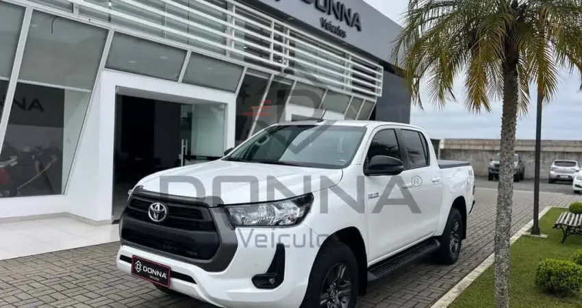 Toyota Hilux /  CDSR A4FD - Branca - 2024/2024