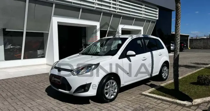 Ford Fiesta SE 1.6 COMPLETO - Branca - 2014/2014