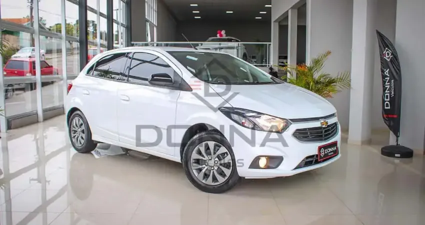 Chevrolet Onix HATCH ADVANTAGE 1.4 8V Flex 5p Aut.  - Branca - 2019/2019