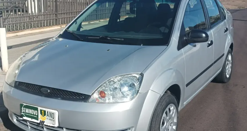 Ford Fiesta Sedan 1.0 c/ Dir. Hidr. 2007 - Básico familiar com Grande porta mala 