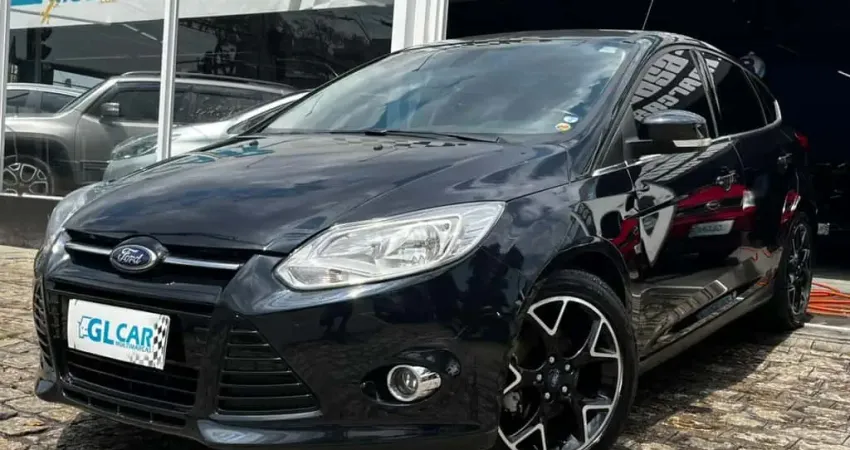 Ford Focus Titanium AT 2.0 2014