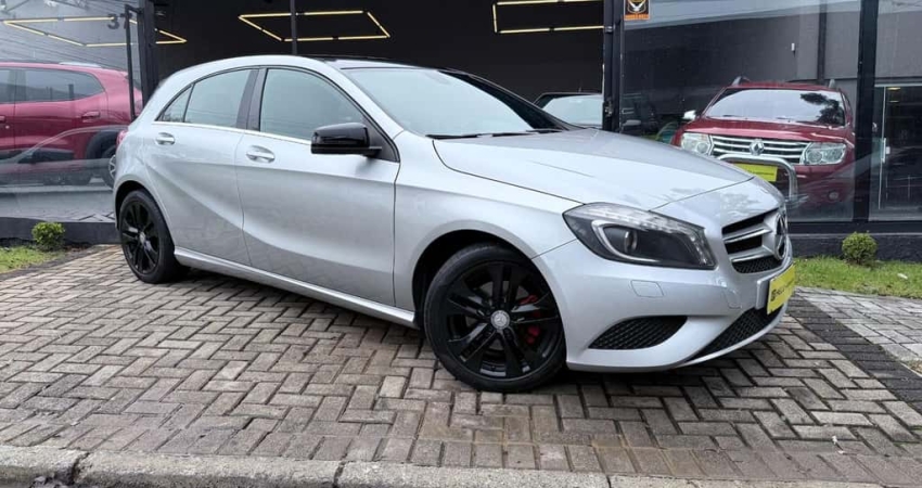 MERCEDES-BENZ A 200 1.6 TURBO STYLE 2014