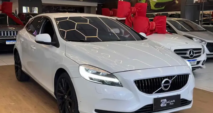 Volvo V40 2019 2.0 t4 momentum gasolina 4p automático